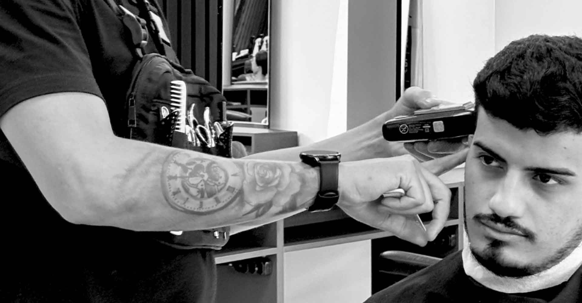 A ACADEMIA DE BARBEIROS mais completa do Brasil